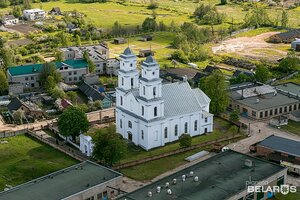 Костёл Святой Троицы (Minskaja region, Maladziechanski rajon, garadski pasiolak Radashkovichy), templo católico