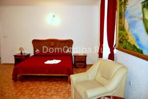 Rezidentsiya Vyshegrad (Spaska vulytsia, 25), hotel