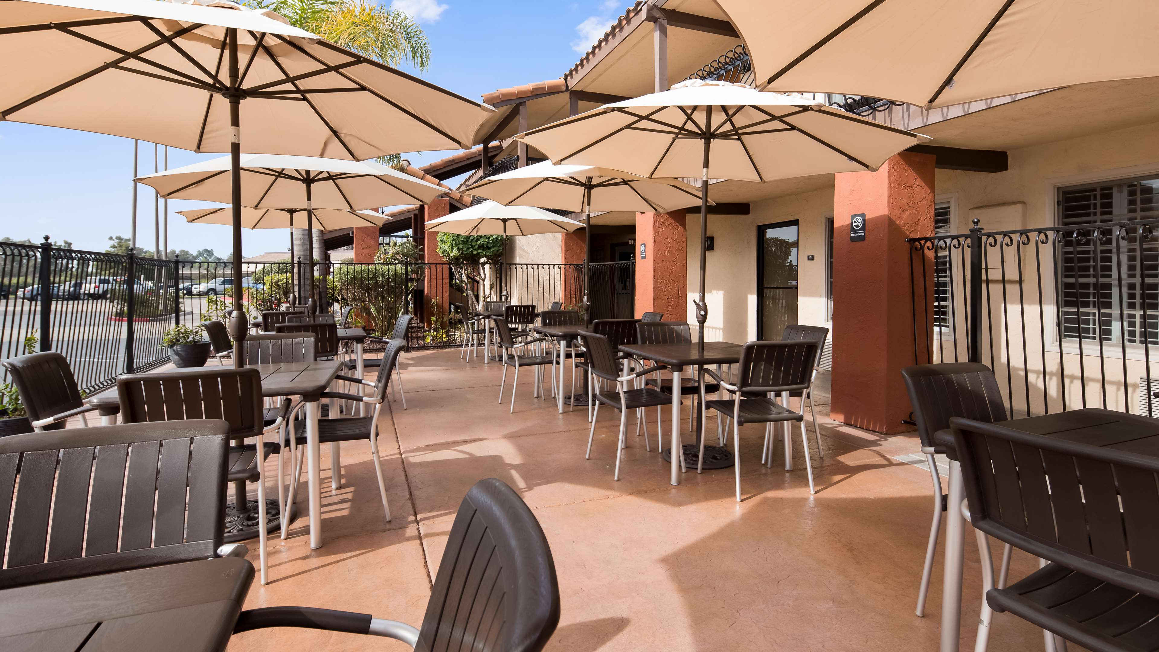 Фото Best Western Americana Inn