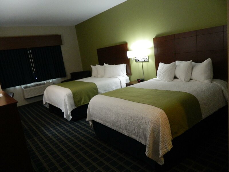 Гостиница Brookstone Lodge & Suites