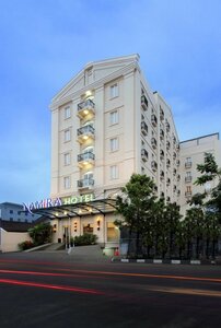 Гостиница Hotel Namira Syariah Pekalongan в Пекалонгане