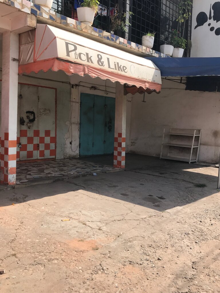 Clothing store Pick & Like Collections, Accra, photo