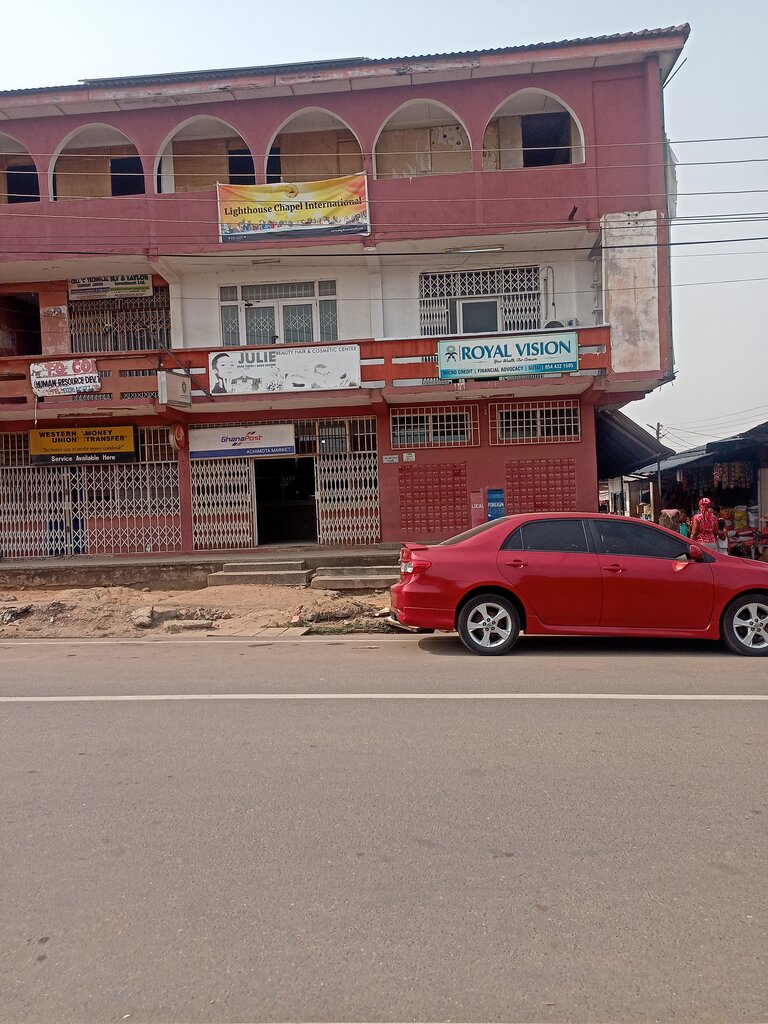 Microfinance institution Royal vision, Accra, photo