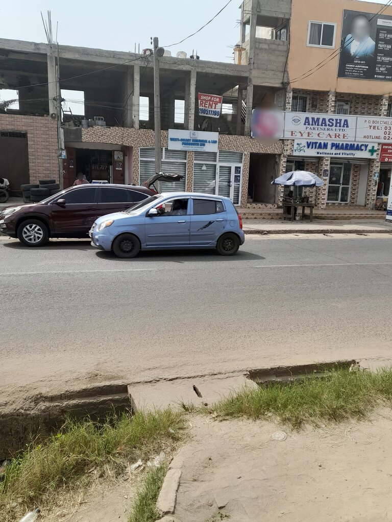 Medical supply store West-Coast Surgical & Lab Products, Accra, photo