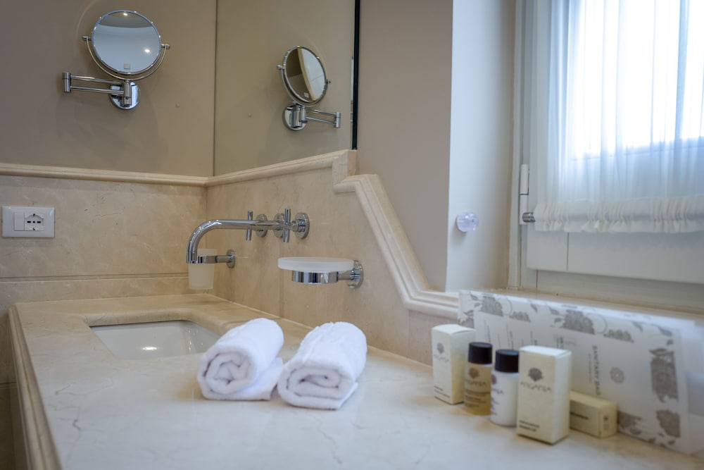 Фото Villa Lanzirotti Luxury Property