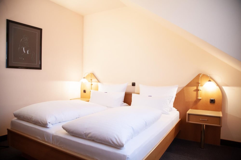 Фото Hotel Lonac