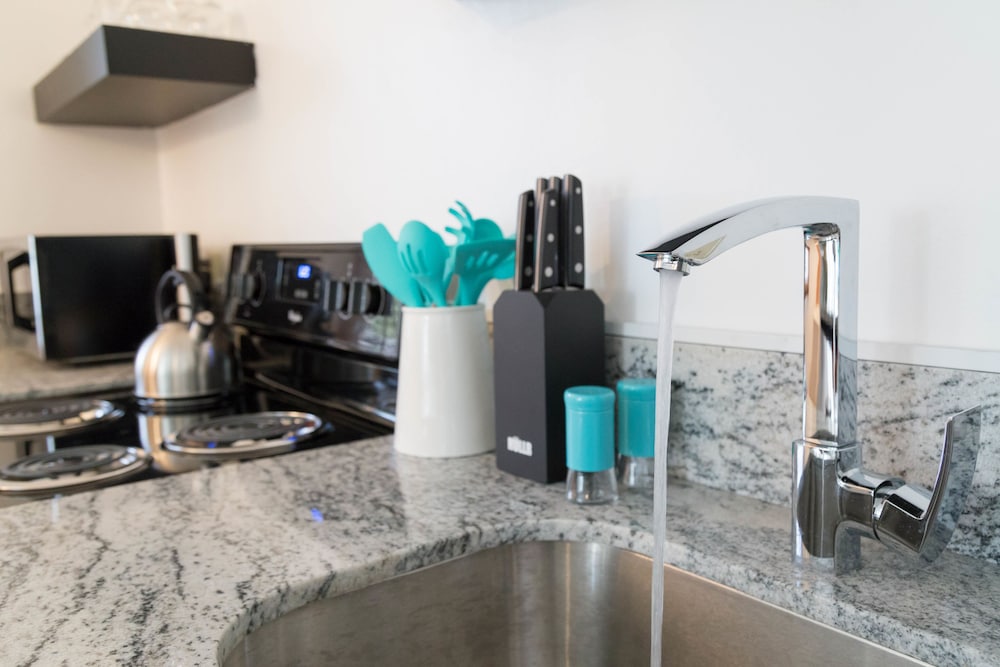 Фото Renovated Apt. Walk to Marley Museum