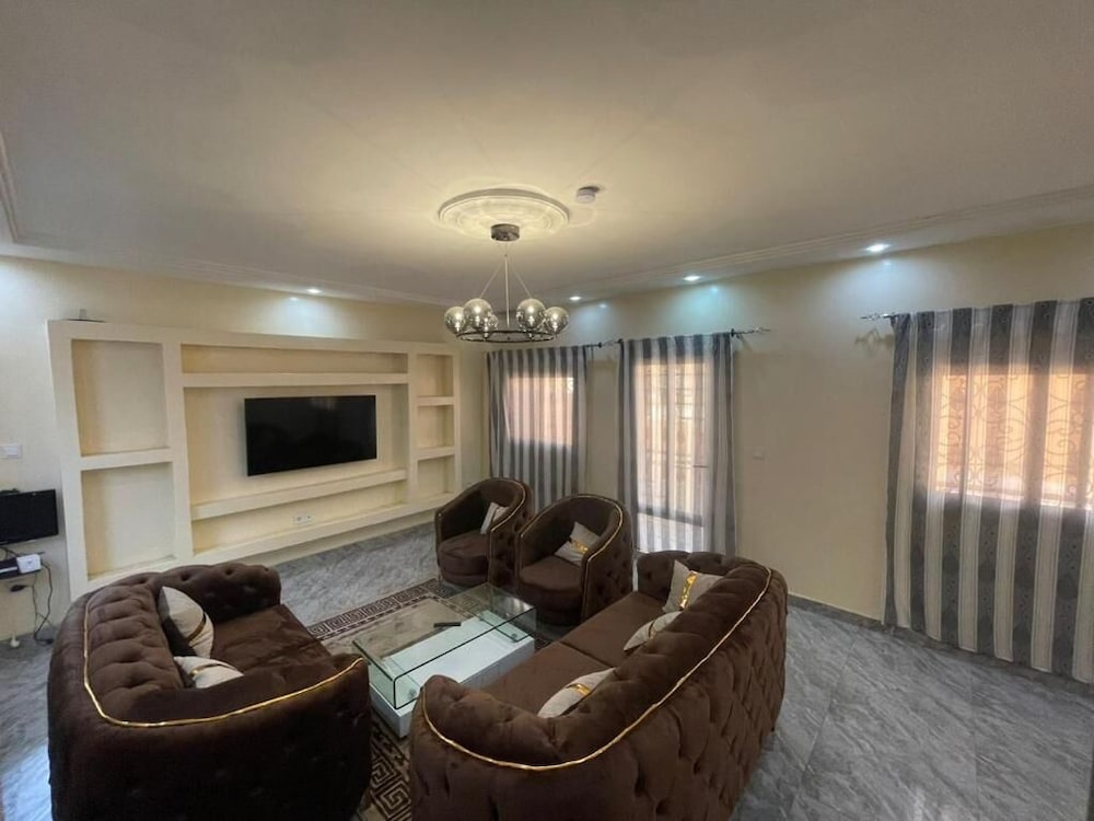 Фото Maison de vacances Cité douane Dakar