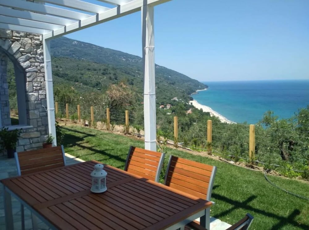 Фото Moses Villa