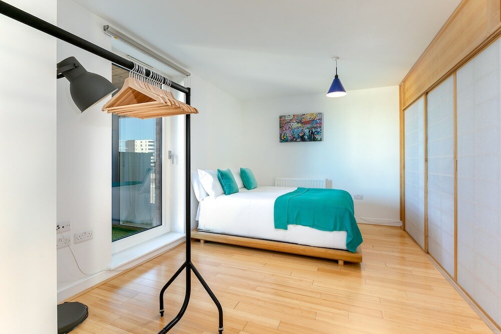 Фото Bright Comfy 2 bed in trendy Dalston