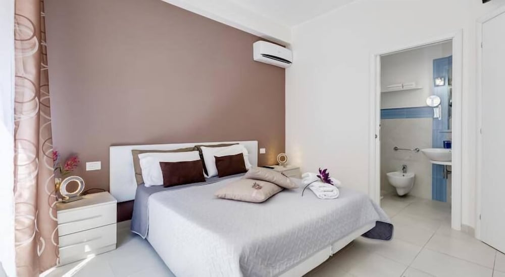 Фото Guest House Mr Brown