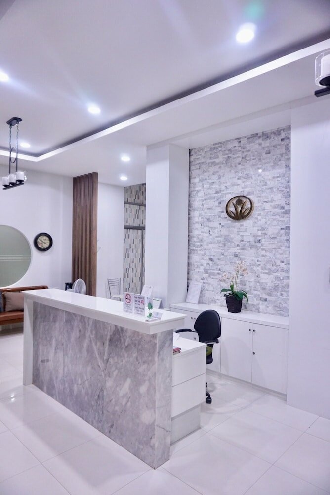 Фото Bhundaree Richy