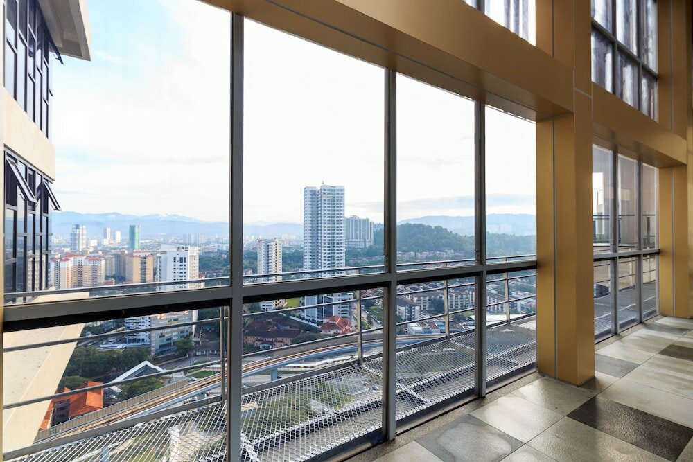 Фото J Dupion Boutique Suites by NowHere