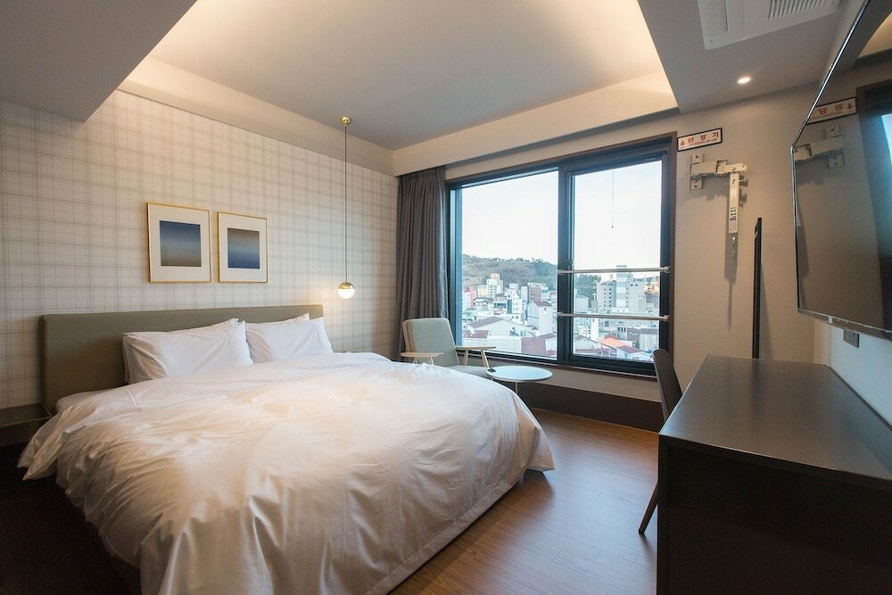 Фото Brown Dot Hotel Geoje