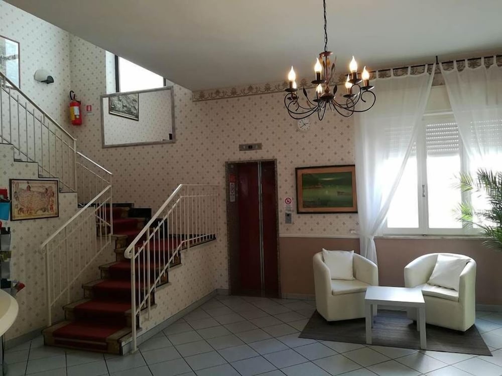 Фото Hotel Mon Reve