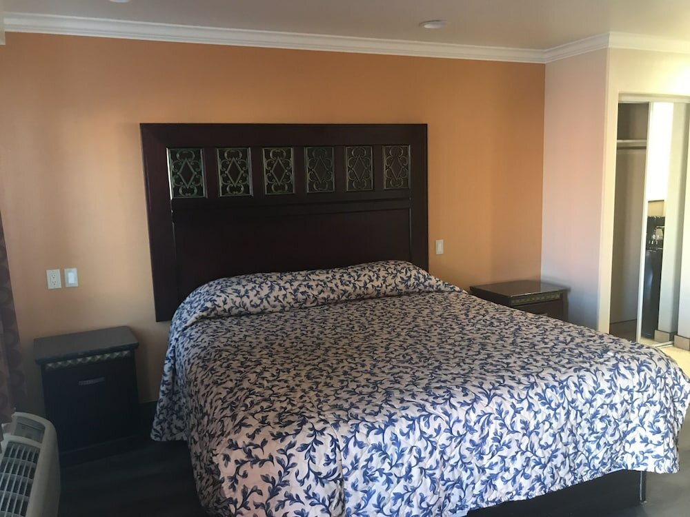 Фото Hyland Motel