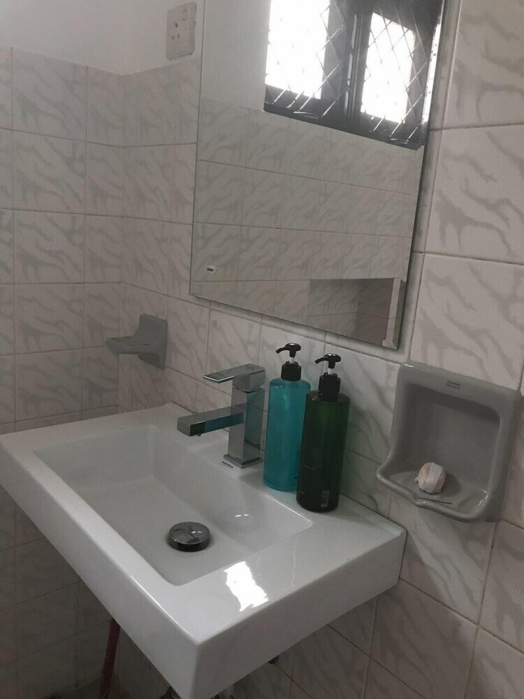 Фото Villa Colombo Five