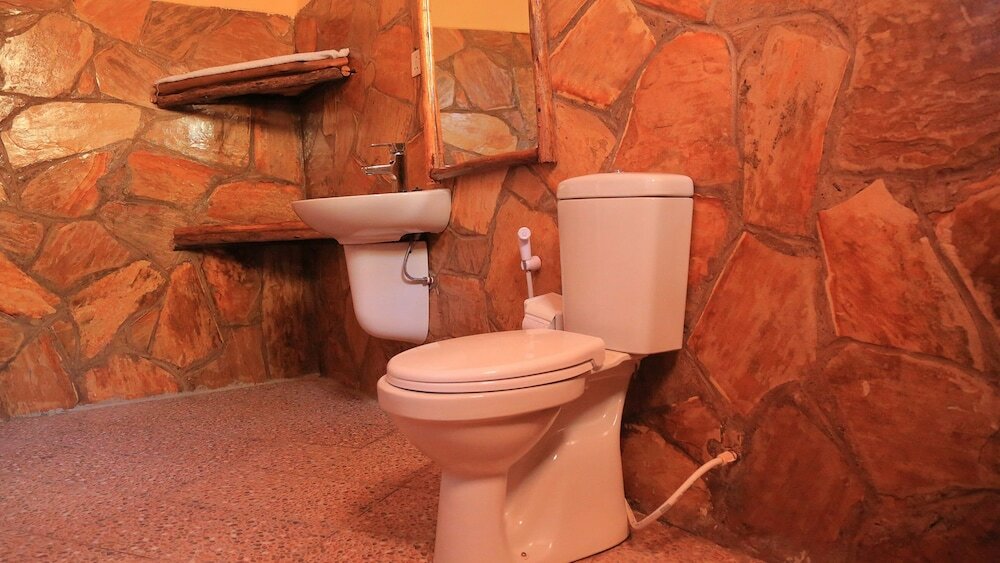 Фото Mikumi Adventure Lodge