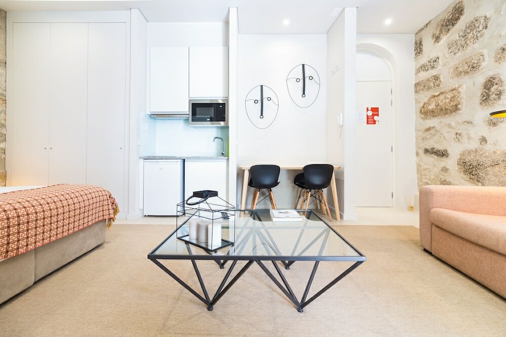 Фото Oporto Near Apartments