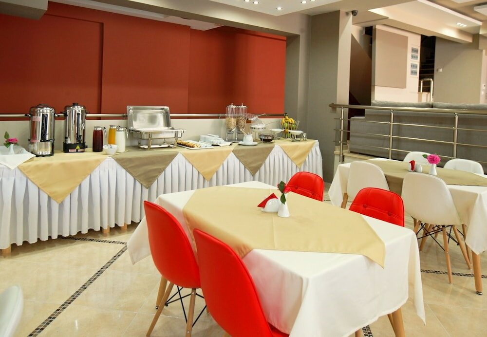 Фото Sun & Sea Luxury Hotel