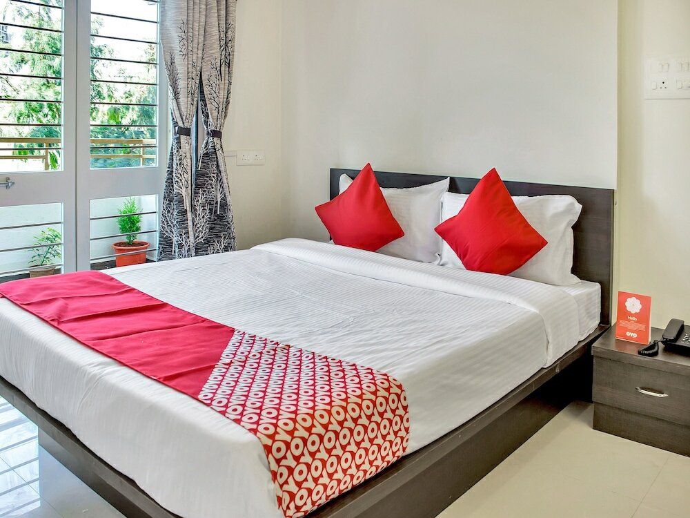 Фото Oyo 12042 Green Olives Apartments