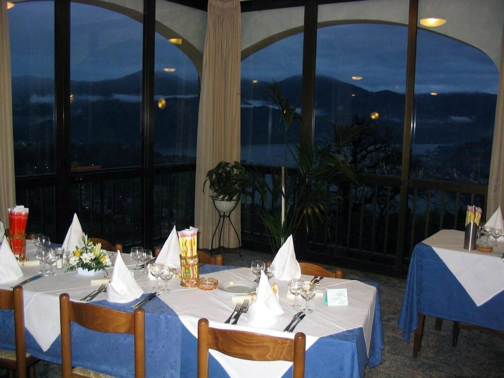 Фото Battle of Britain Hotel