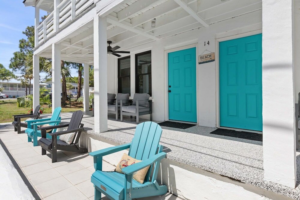 Фото Ebb and Flow Apartment House