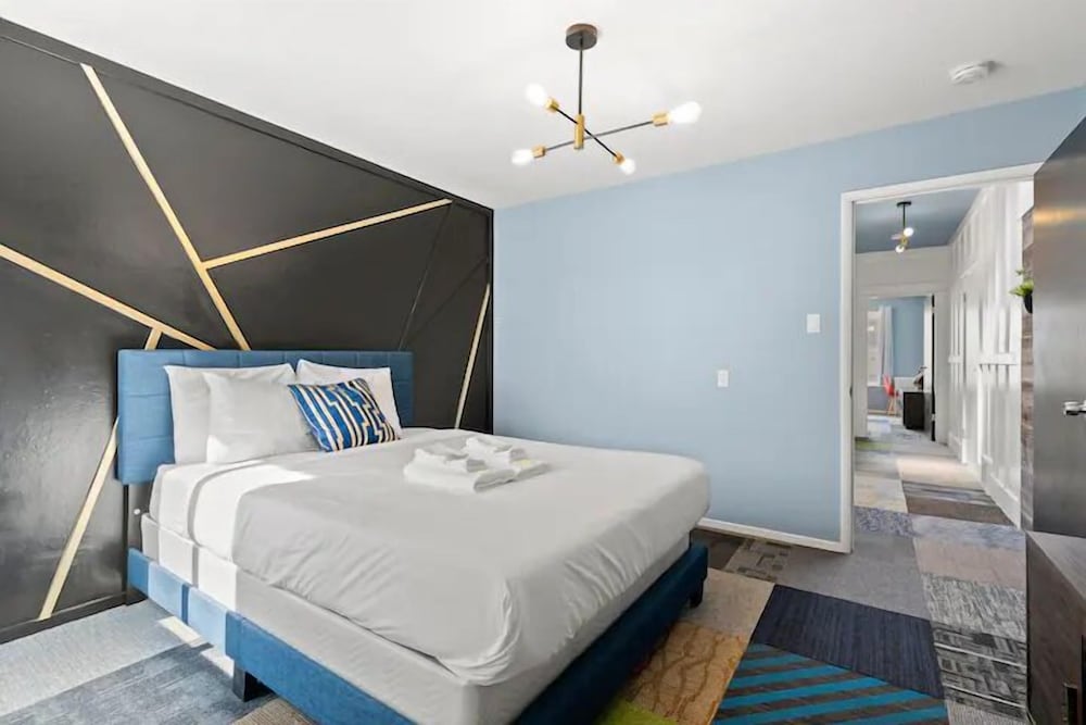 Фото Modern Trendy Spacious Homes SSFDowntown