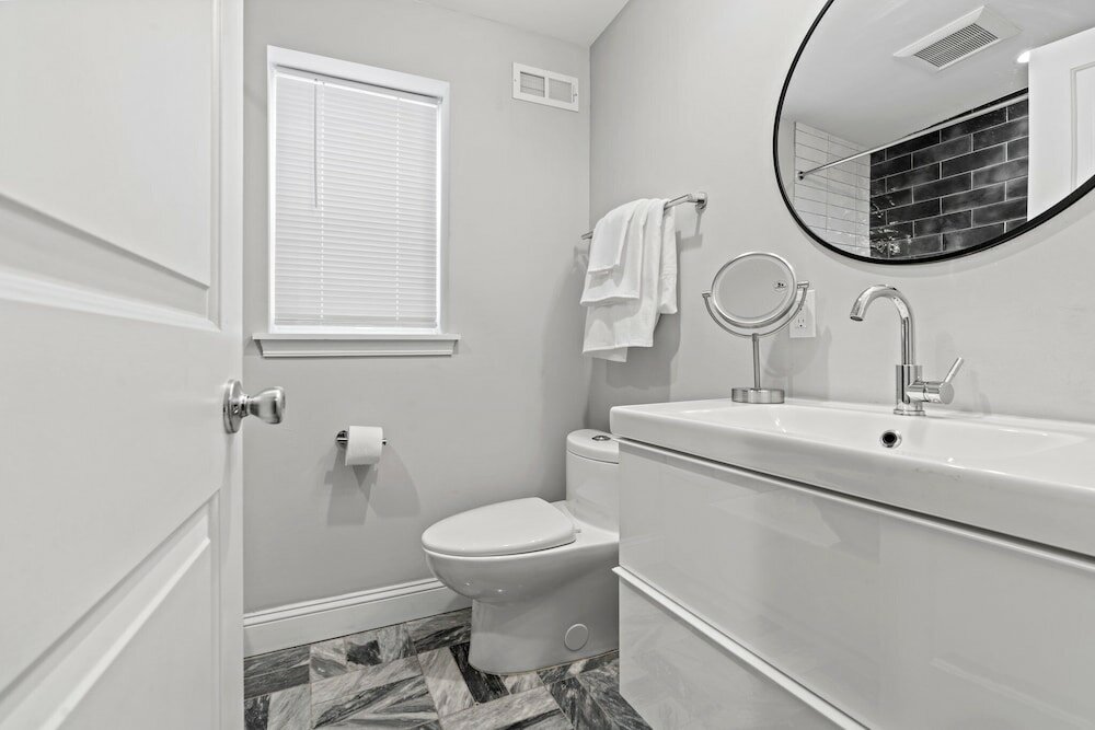 Фото Modern & Comfy - 5 - Location GameRoom