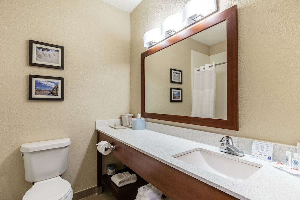 Фото Comfort Inn South Tulsa - Woodland Hills