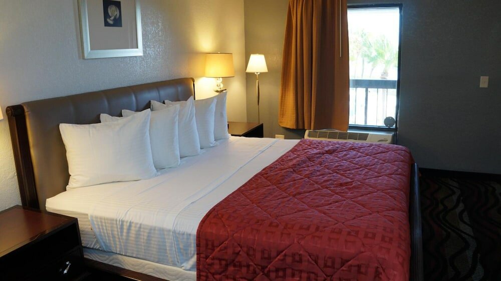 Фото Riverview Inn