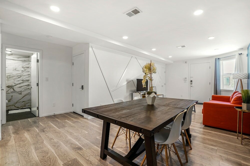 Фото Harkness Apartment