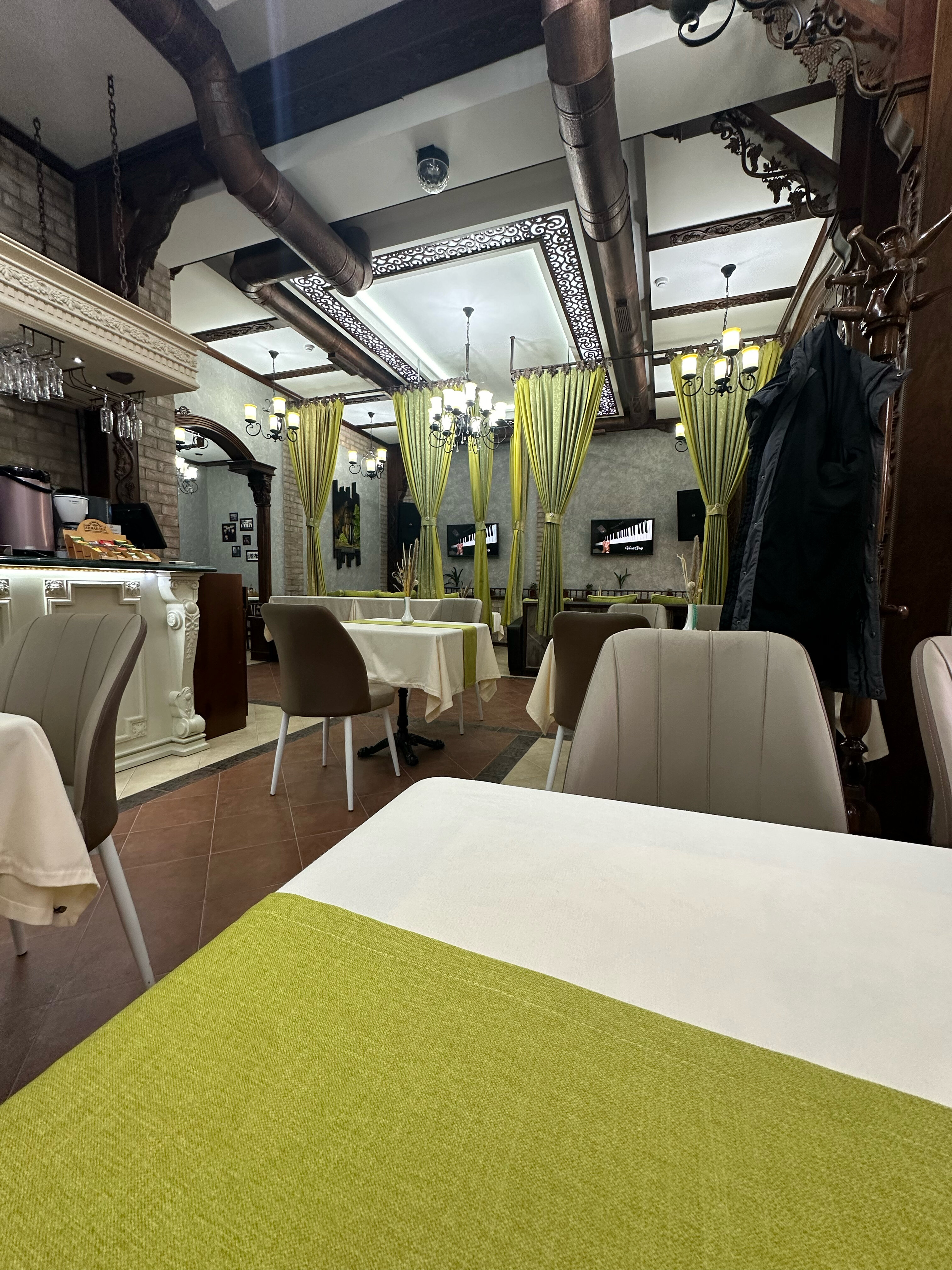 Фото Bagizagan Hotel