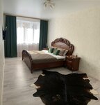 Теплые апартаменты (Khalturinskiy Lane, 163), hotel