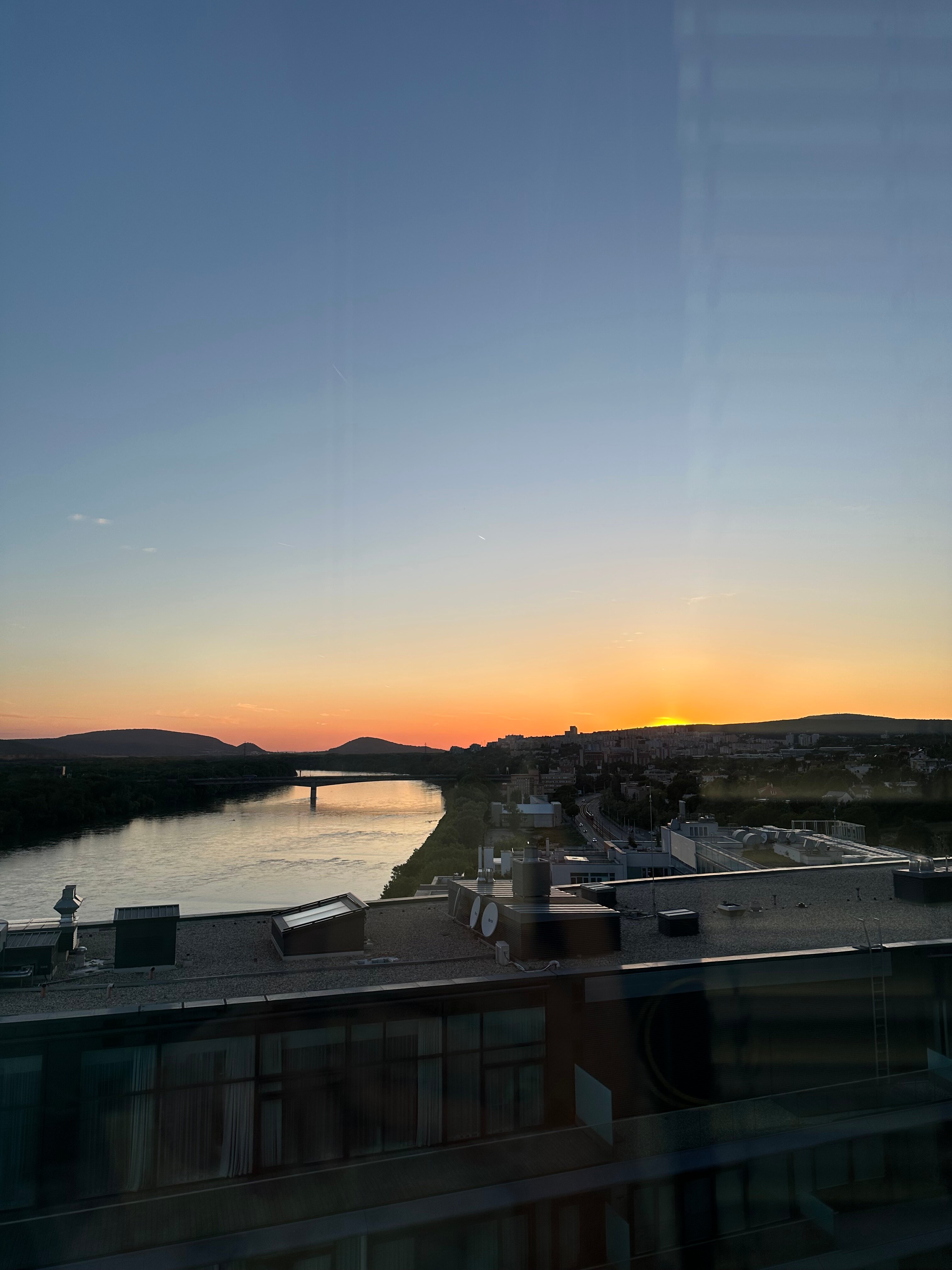 Фото Grand Hotel River Park, a Luxury Collection Hotel Bratislava