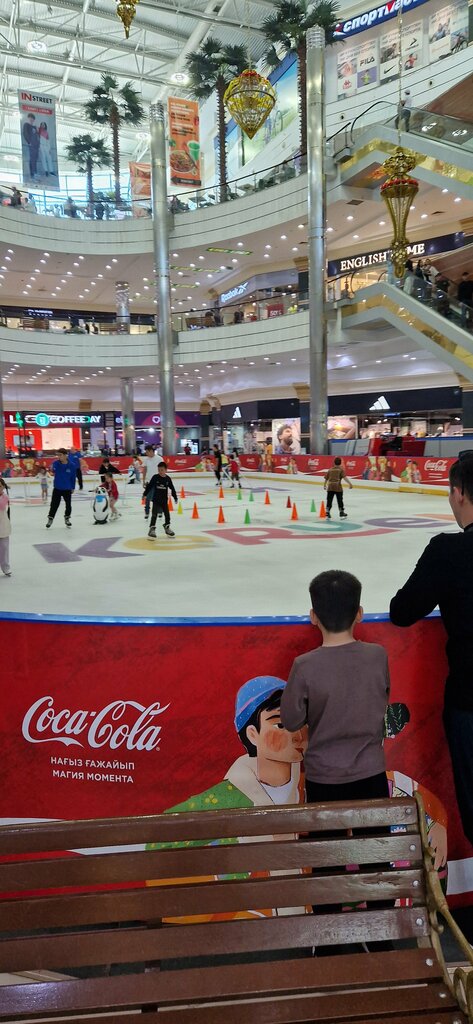 Shopping mall Keruen City, Aktobe, photo