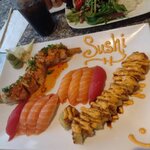 Momiji (163, Abdullah Omran Taryam Street, Al Safouh Second, Jumeirah, Dubai), sushi bar
