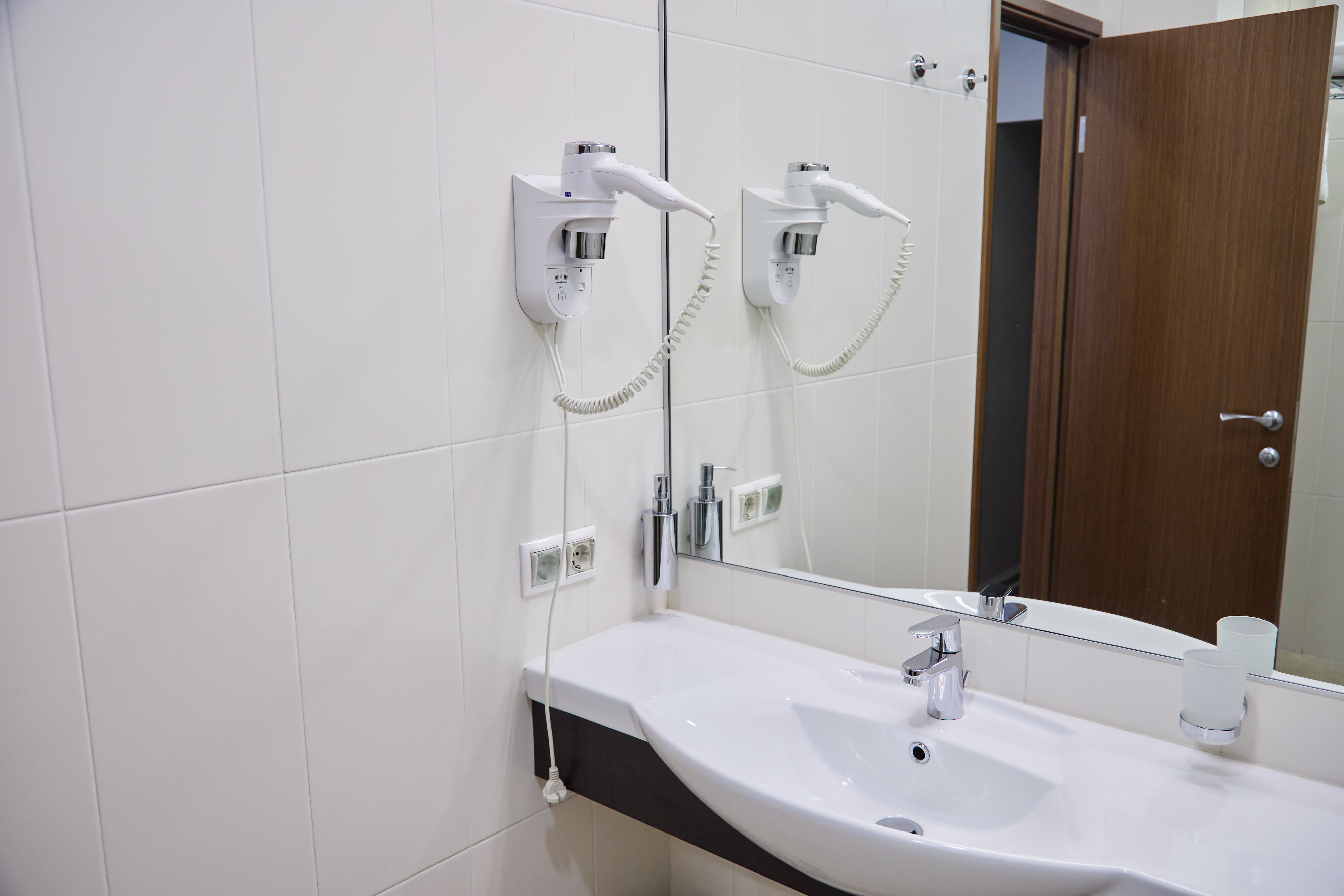 Фото Отель Бридж