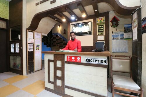 Гостиница Oyo 30100 Lucky Guest House в Амритсаре