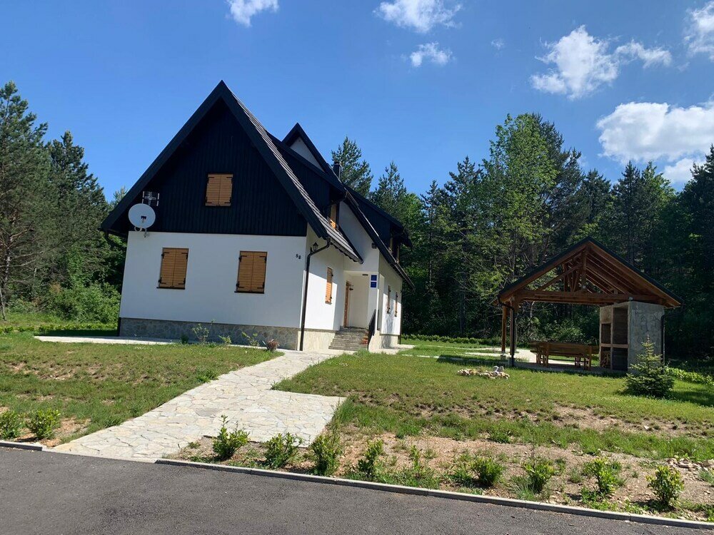 Фото The Starlings Apartments