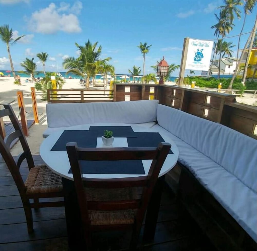 Фото AS Seen on HGTV's Caribbean Life