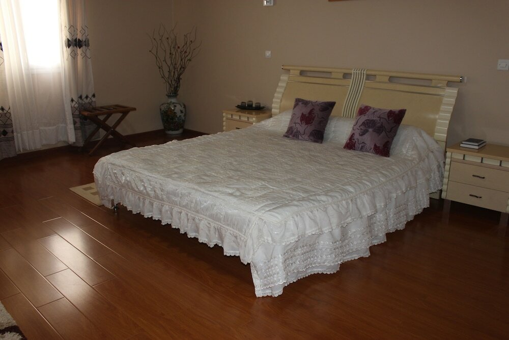 Фото Vannie Hotel