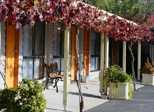 Гостиница Country Roads Motor Inn Naracoorte в Наракурте