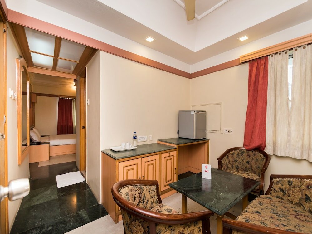 Фото Oyo 9182 Kings Crown Hotel