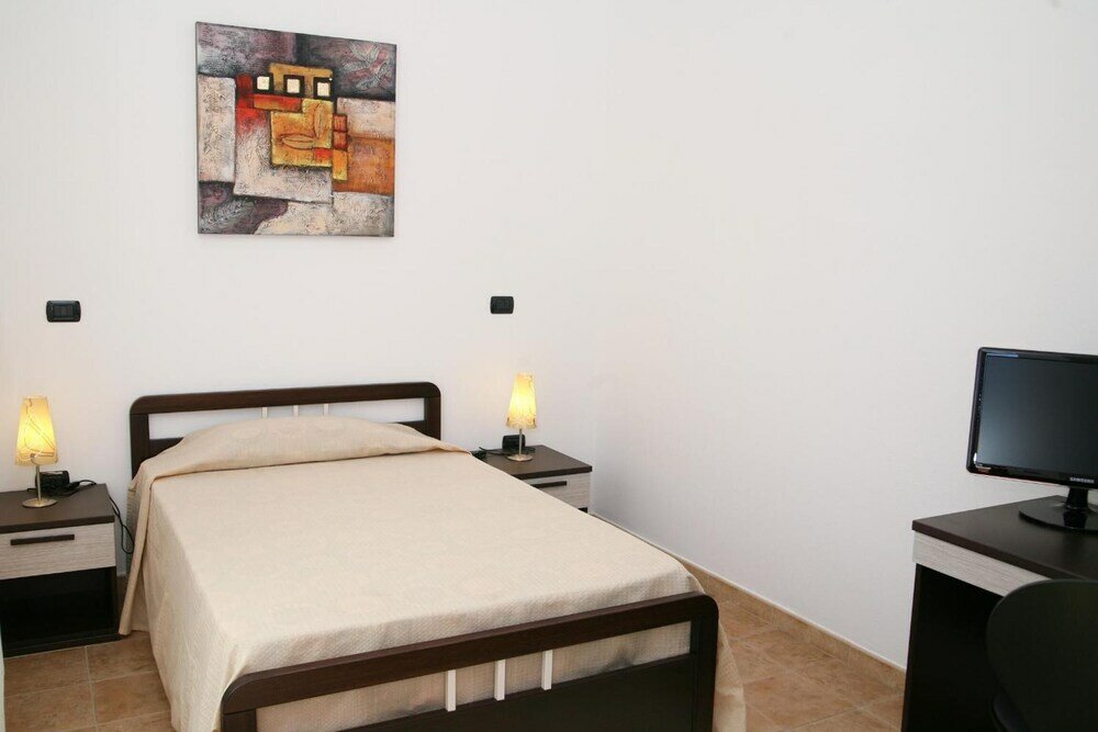 Фото Villa Marogna Rooms and Breakfast