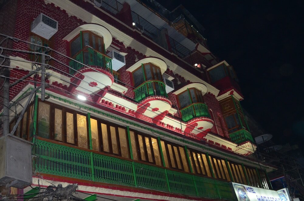 Фото отеля 1