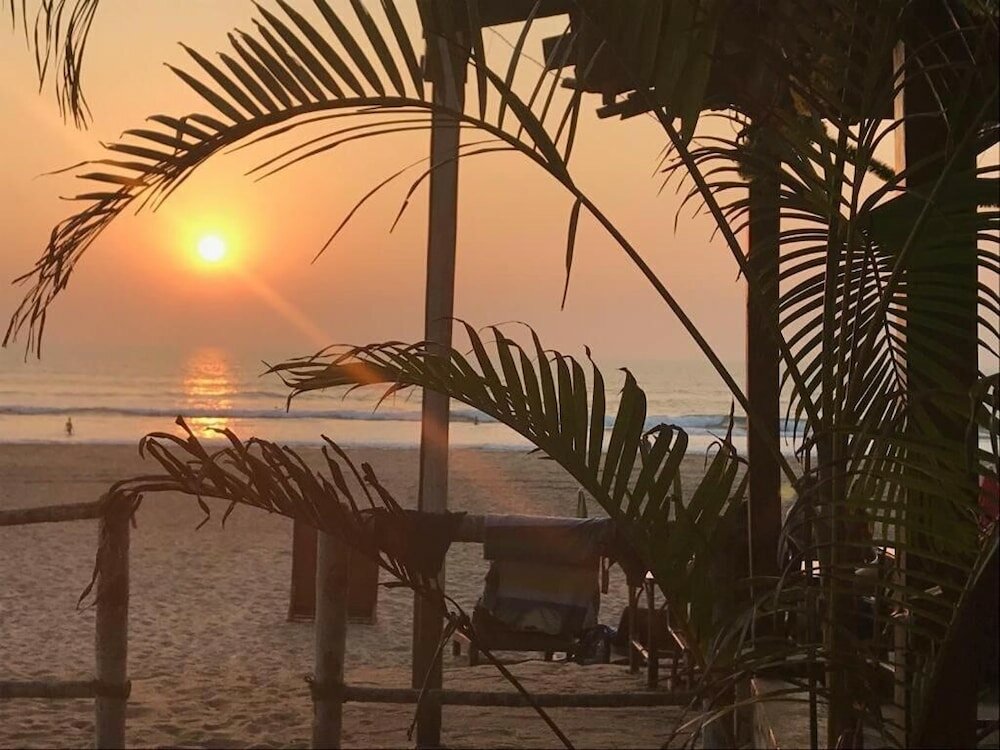 Фото Madhu Beach Huts