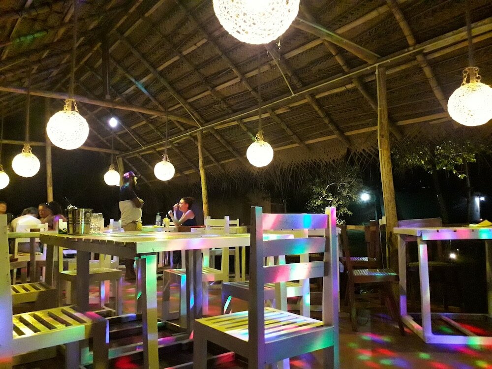 Фото Yala Waves Beach Resort