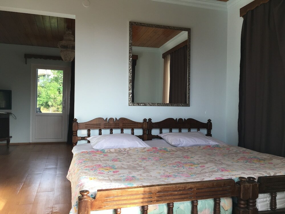 Фото White Guest House