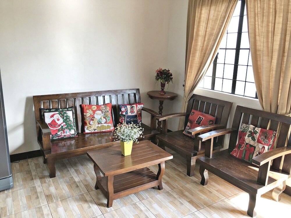 Фото View Sun Rooms & Garden